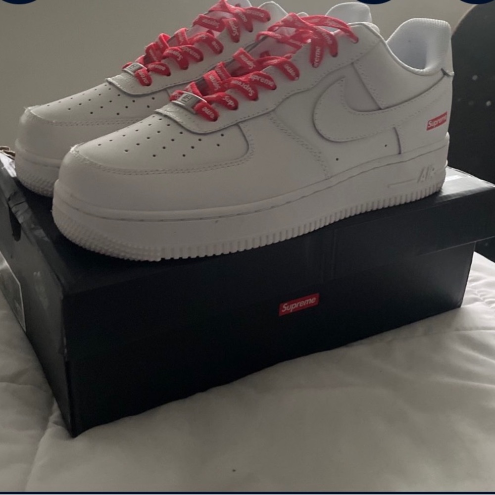 Supreme Nike Air Force 1